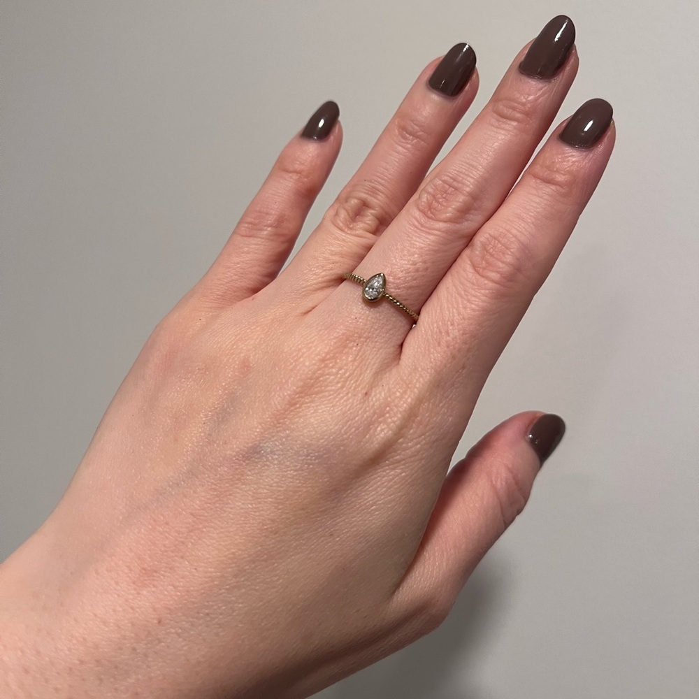 NWT Diamonique Gold Teardrop Bezel Diamond Ring - Picture 3 of 7